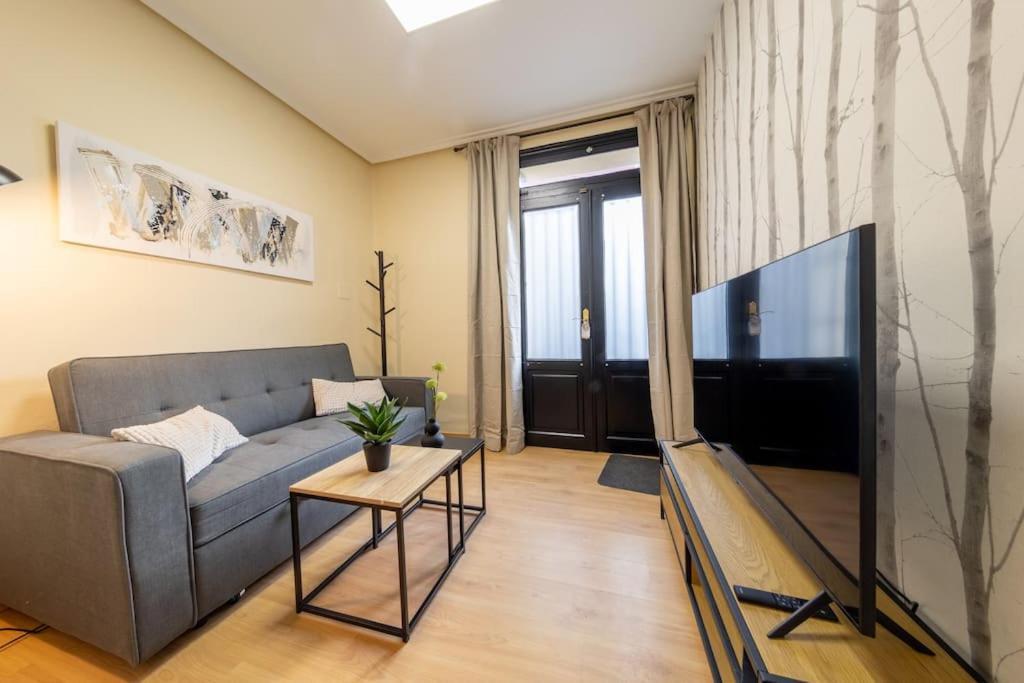 Exclusive & Cozy Apartment In The Center Of 소리아 외부 사진