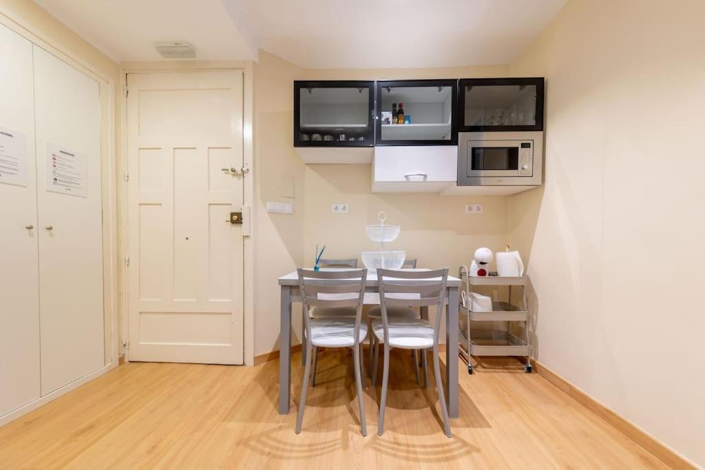 Exclusive & Cozy Apartment In The Center Of 소리아 외부 사진